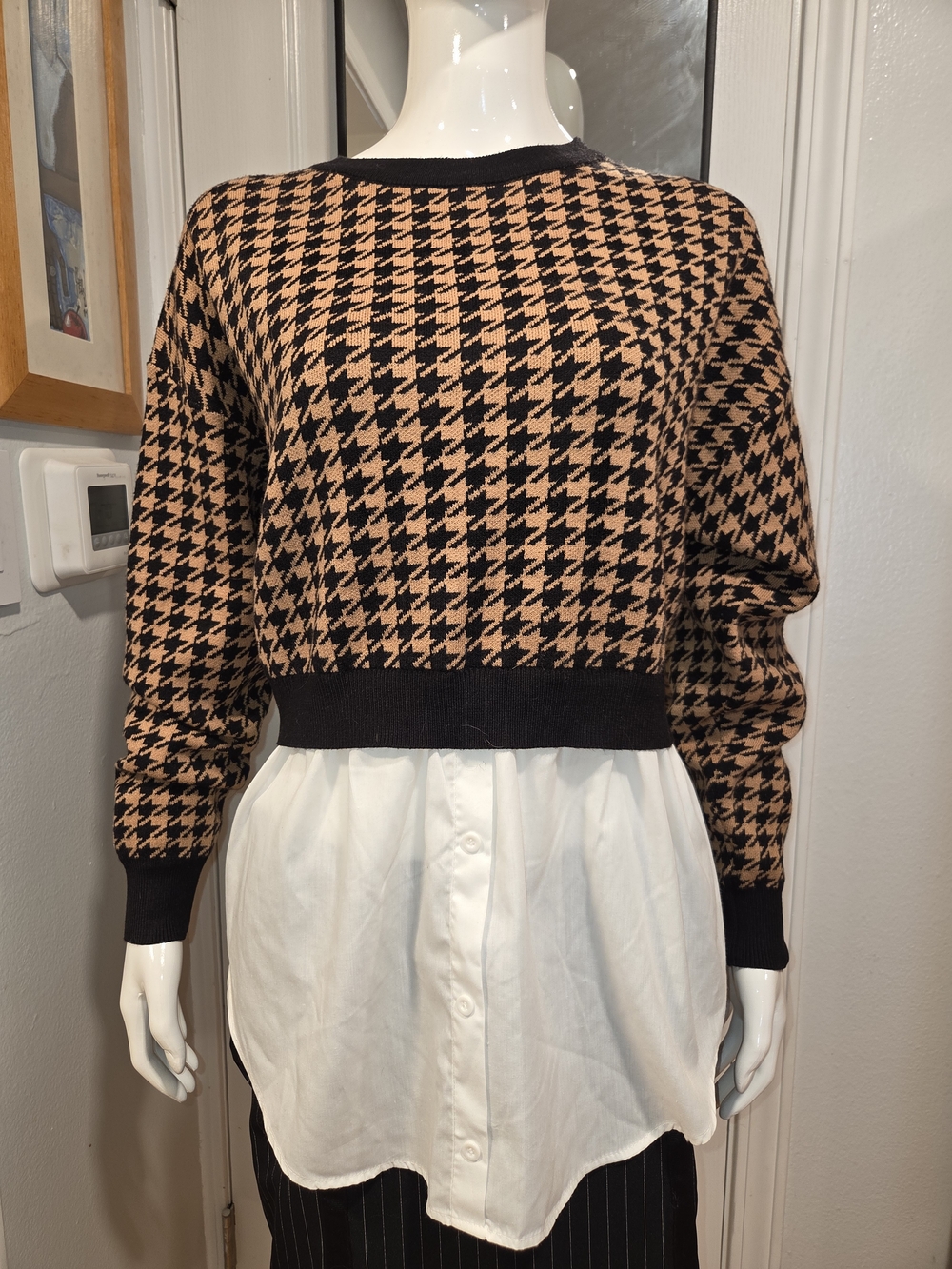 Joie Black and Tan Houndstooth Cropped Crewneck Sweater Sz L
